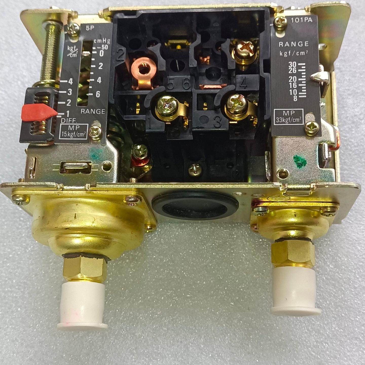 saglnomlya鹭宫压力控制器DNS-D306QA共4个