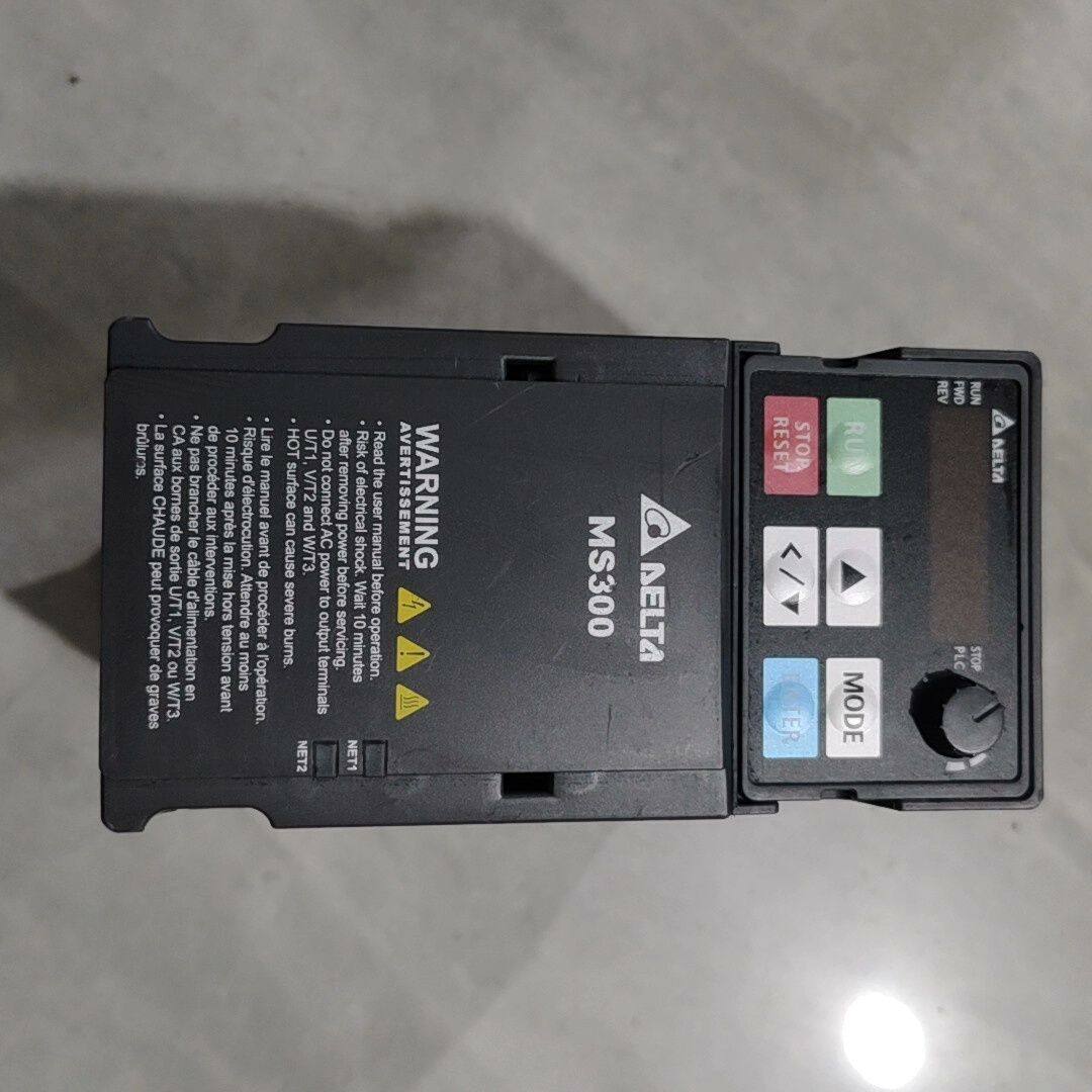 台达变频器MS300 220V 0.75KW变频器VFD4A