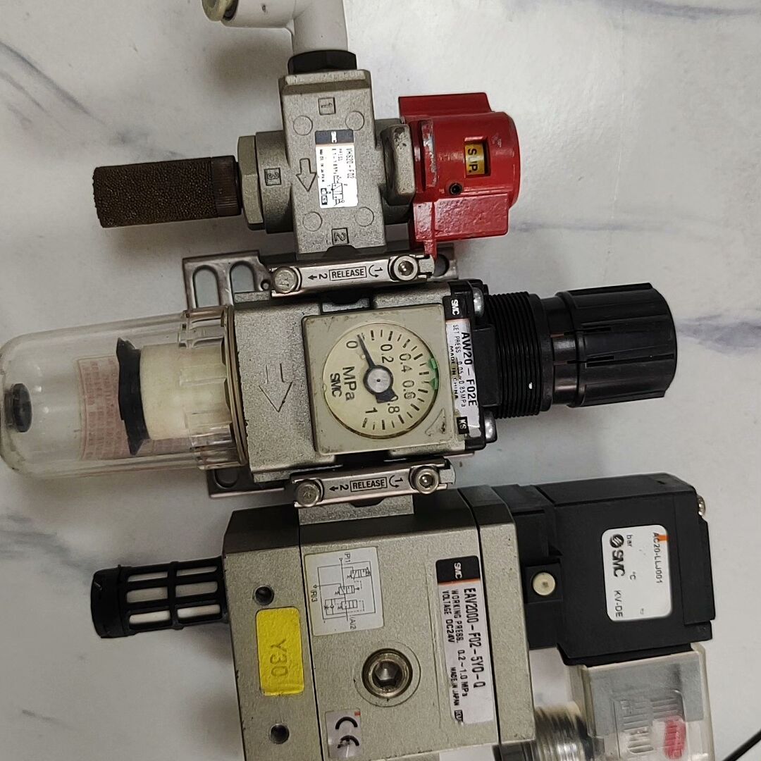 三联件 EAV2000-F02-5Y0-Q AW20-