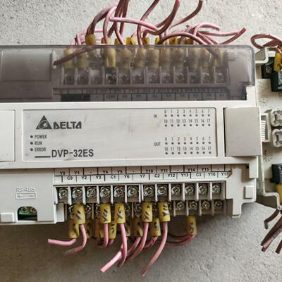 台达PLC DVP32ES00R2  具体型号看图 图片实拍