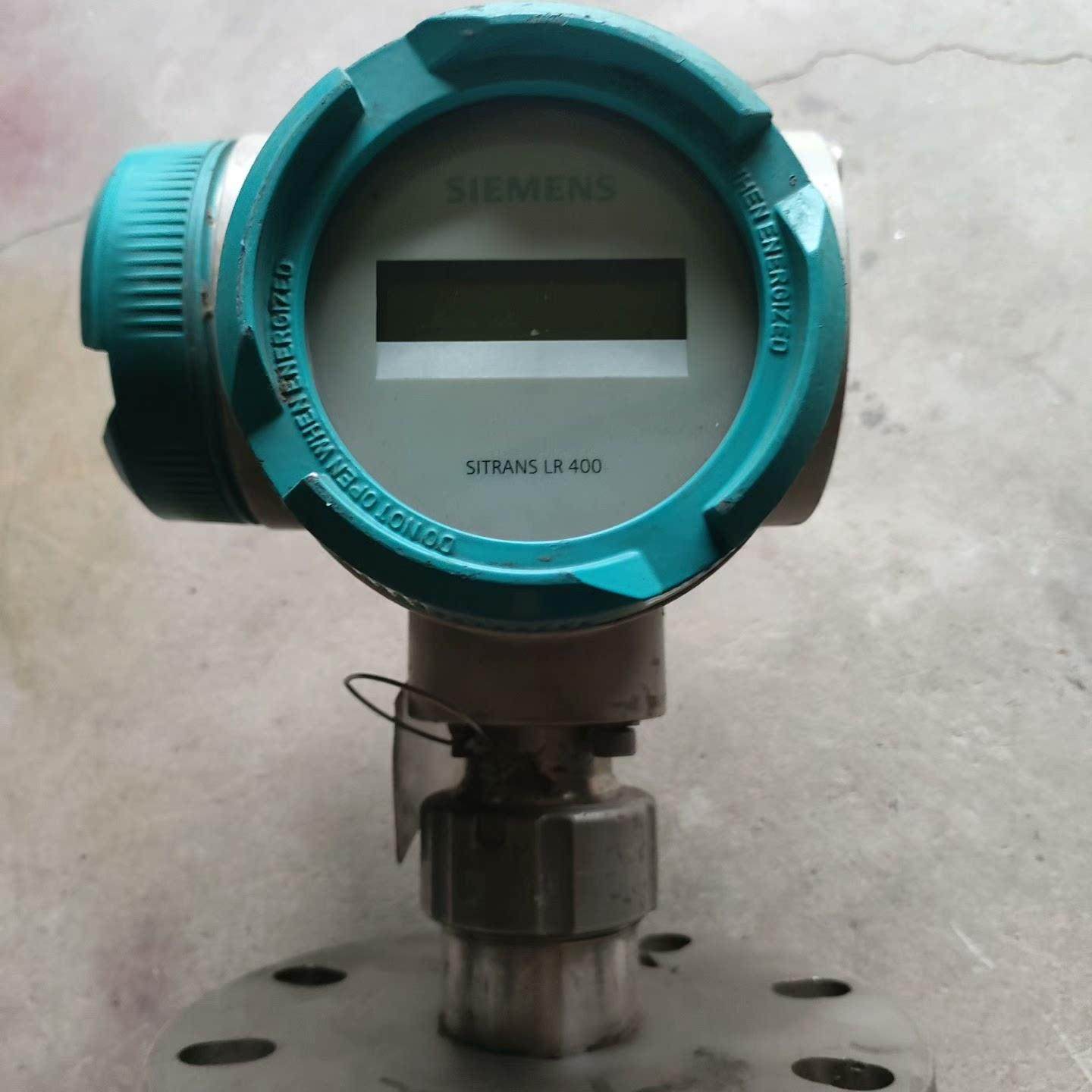 SITRANS  LR400雷达物位计 上电显示如图。