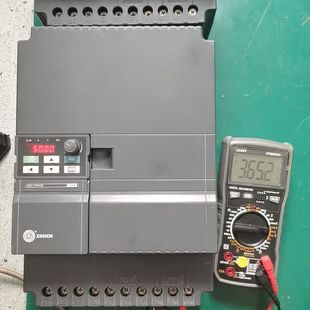 18.5P 15G 成色新如 Z2400 众辰变频器15KW