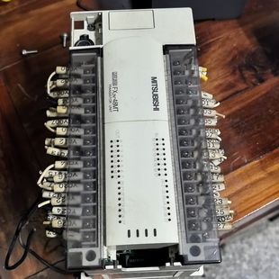 拆机 PLC 001 48MT 成色有轻微 FX2N