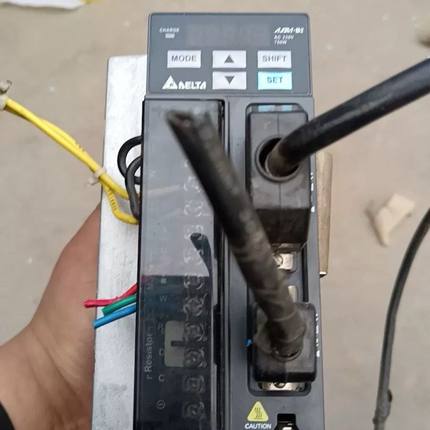 中达ASD-B2-0721-B伺服驱动器+成色漂亮