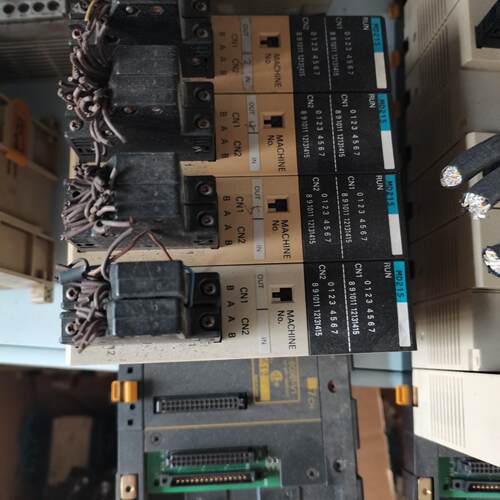 拆机PLC模块  C200H-MD215  50一片