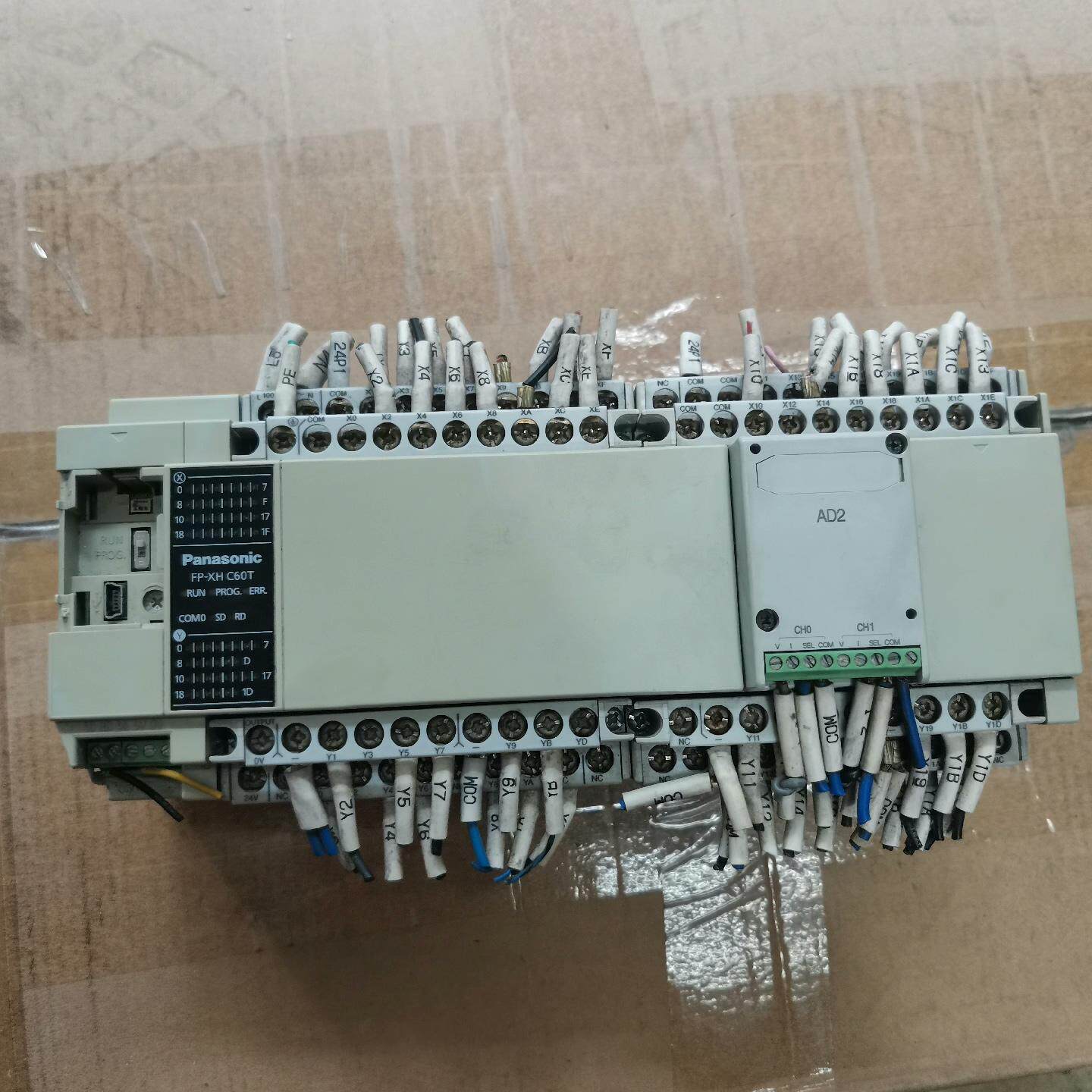 PLC AFPXHC60T-F 仅