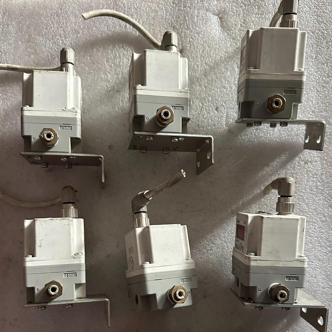 比例阀 型号包括：ITV1030-312CL 6个等