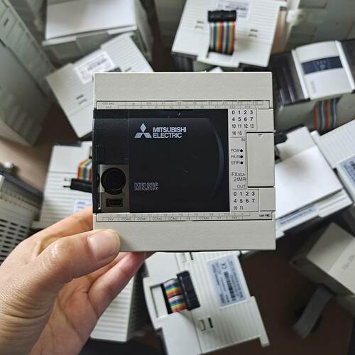 PLC FX3GA-24MR-CM