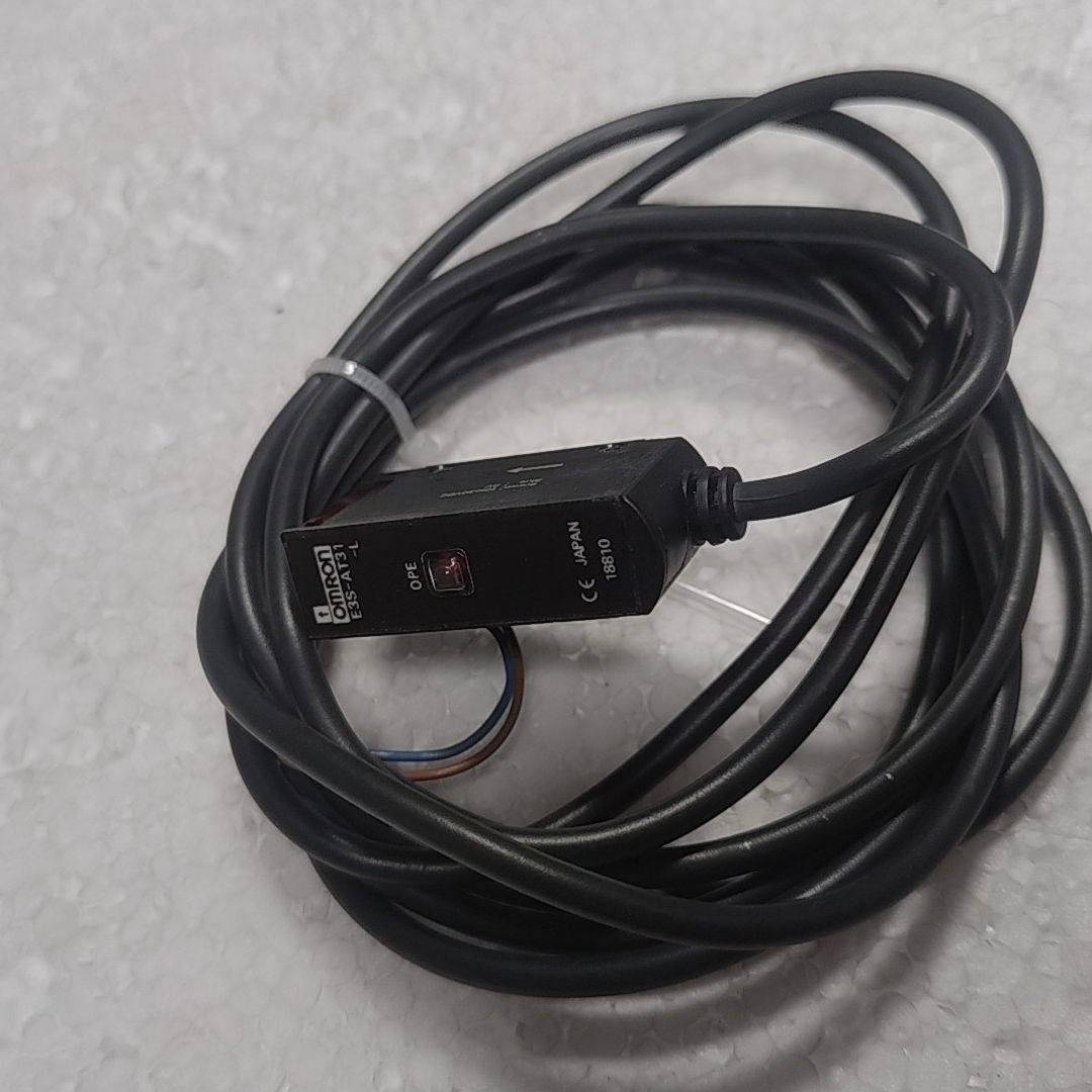 光电传感器 E3S-AT31-L