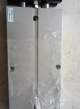 气缸 双轴气缸TN32X125S有磨损未使用