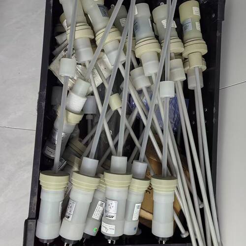 FJM-L-ZSEY3AE-367AT111/PP磁致伸缩液
