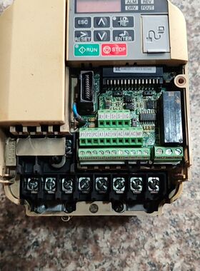 安川CIMR-VB4A0004BBA 1.5/0.75KW