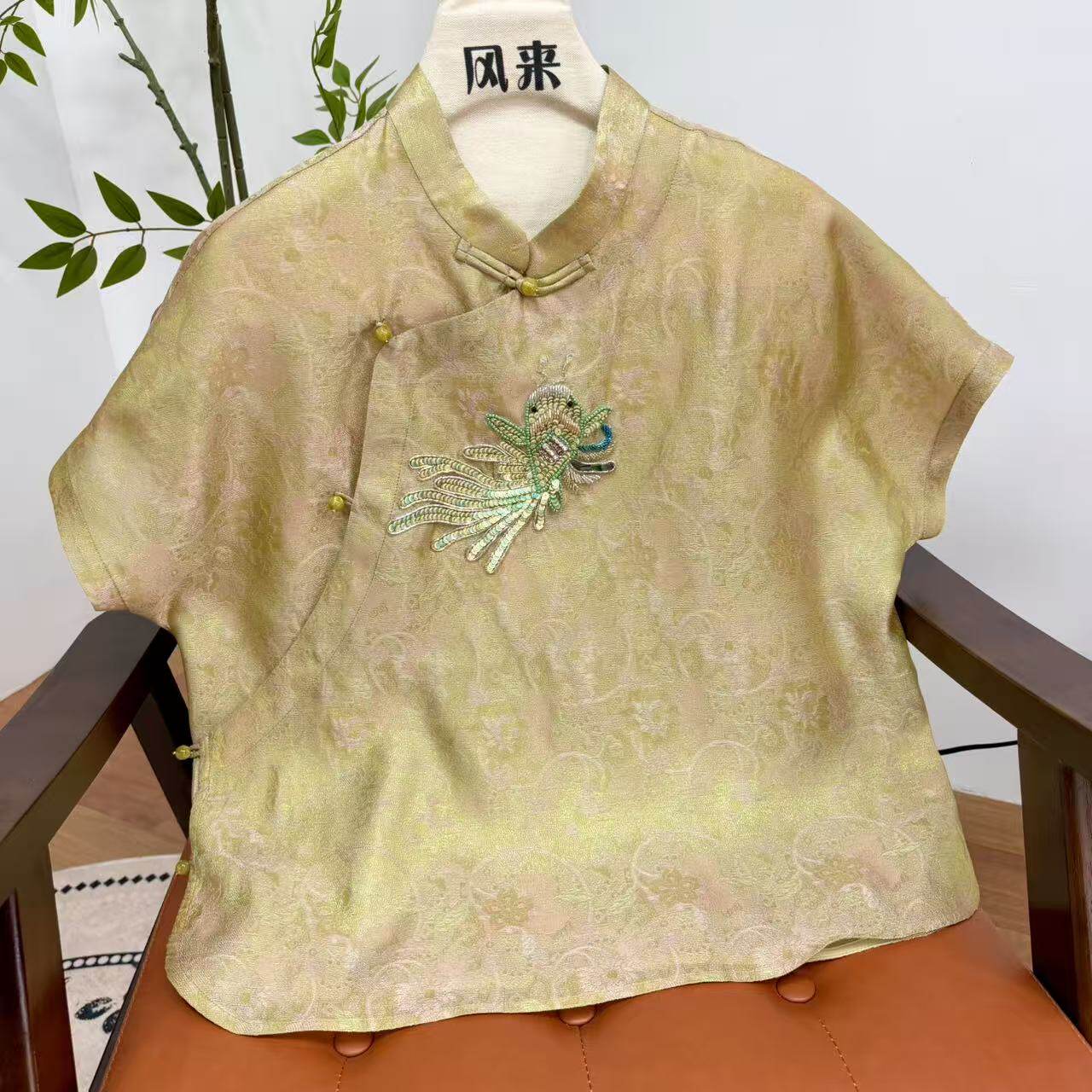 锦鲤法绣工艺 桑蚕丝螺钿浮光锦萝新中式斜襟短袖衬衫女夏季