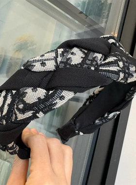 B153发箍女高级感黑色头箍新款刺绣字母提花宽边压发洋气发箍韩版