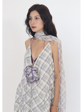 無丛 NO SERVICE 格纹撞色吊带宽松连衣裙配飘带头花度假连衣裙