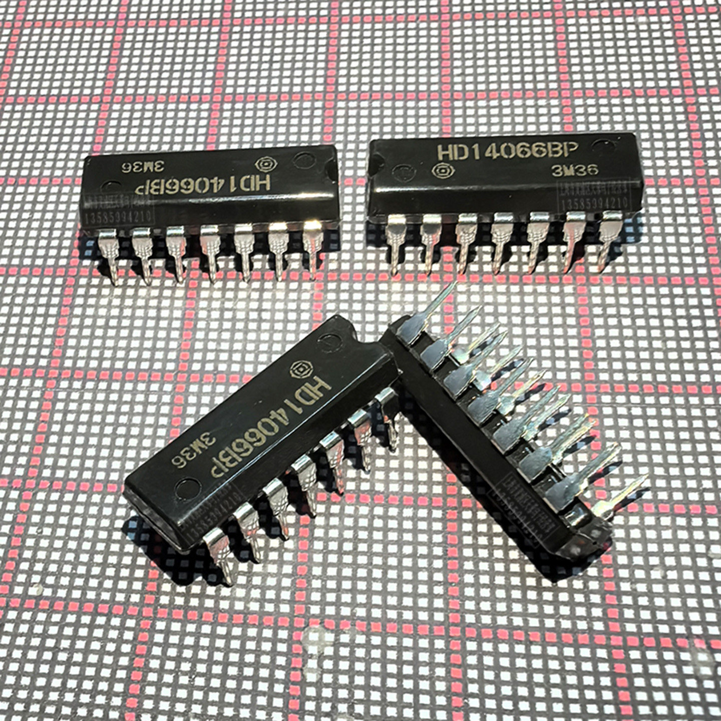 HD14066BPIC芯片集成电路