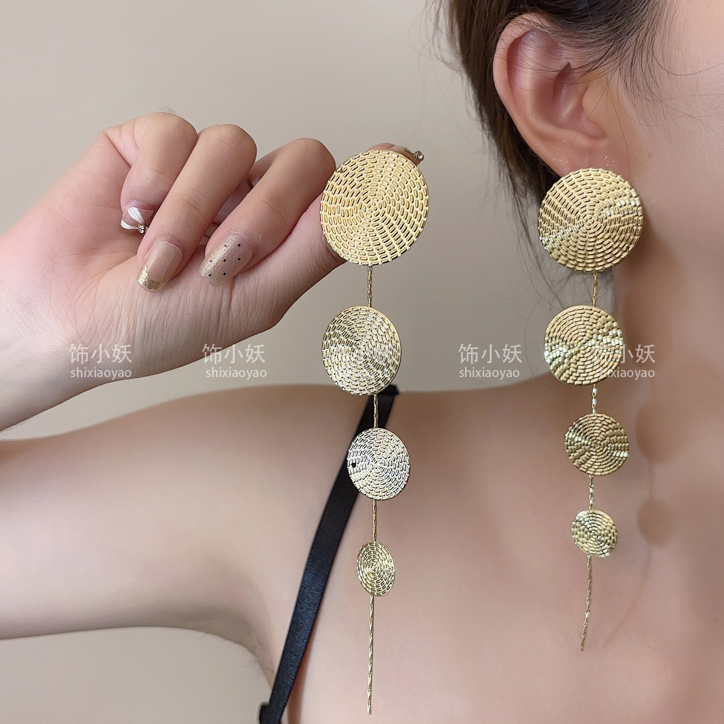 金色圆片长款流苏耳环