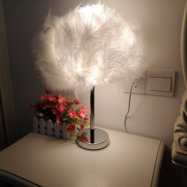 台灯羽毛创意简约婚房台灯现代浪漫时尚礼品床头柜灯饰卧室装饰