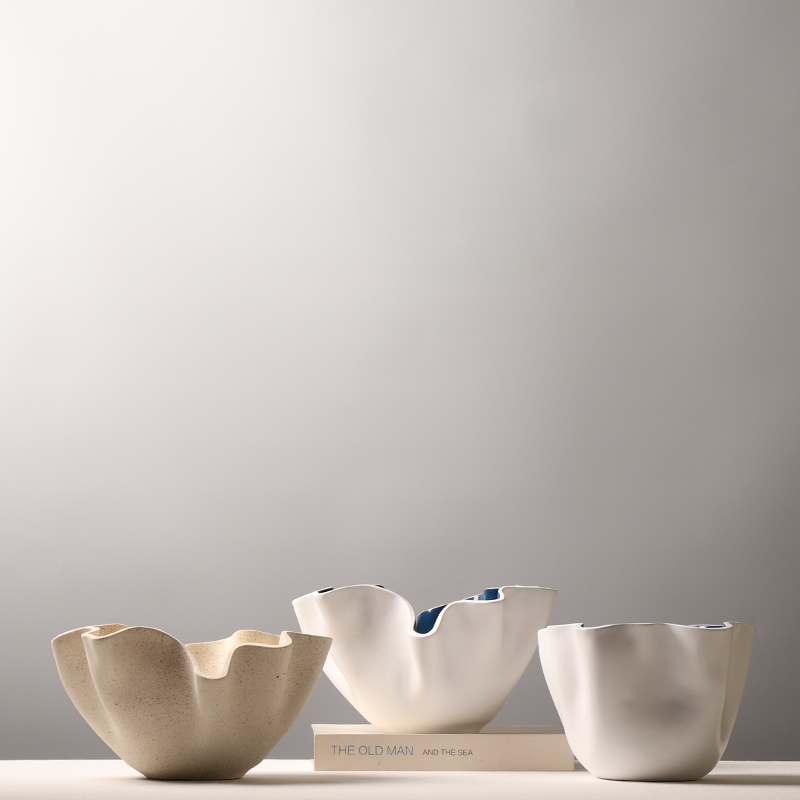 现代简约不规则花口插花花瓶 样板房民宿酒店创意装饰品 陶瓷摆件