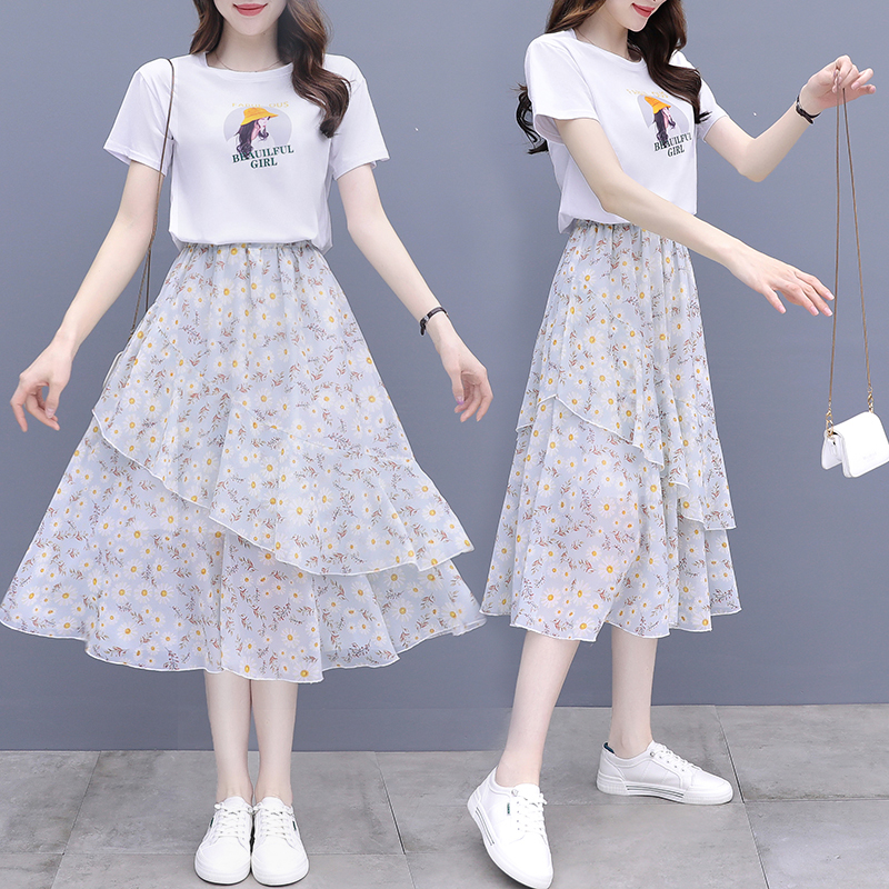 雪纺小碎花连衣裙女夏季2025年新款小清新减龄雪纺半身裙两件套装