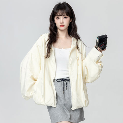 杏色连帽防晒外套女春秋2