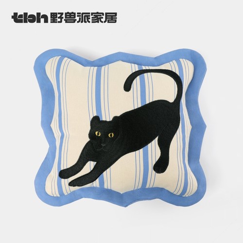 tbh野兽派家居服刺绣靠垫