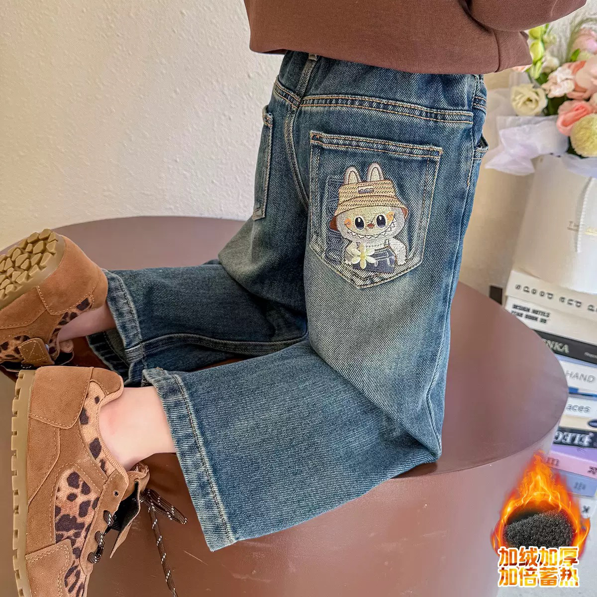 女童洋气加绒牛仔裤2025新款春秋季儿童阔腿拉布布一体绒直筒裤子