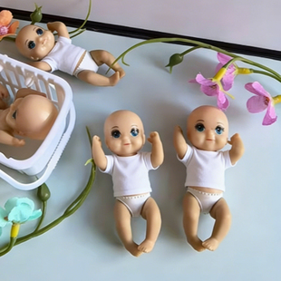 可爱婴儿娃娃迷你版过家家玩具体验照顾宝宝可动关节裸娃喷漆内裤