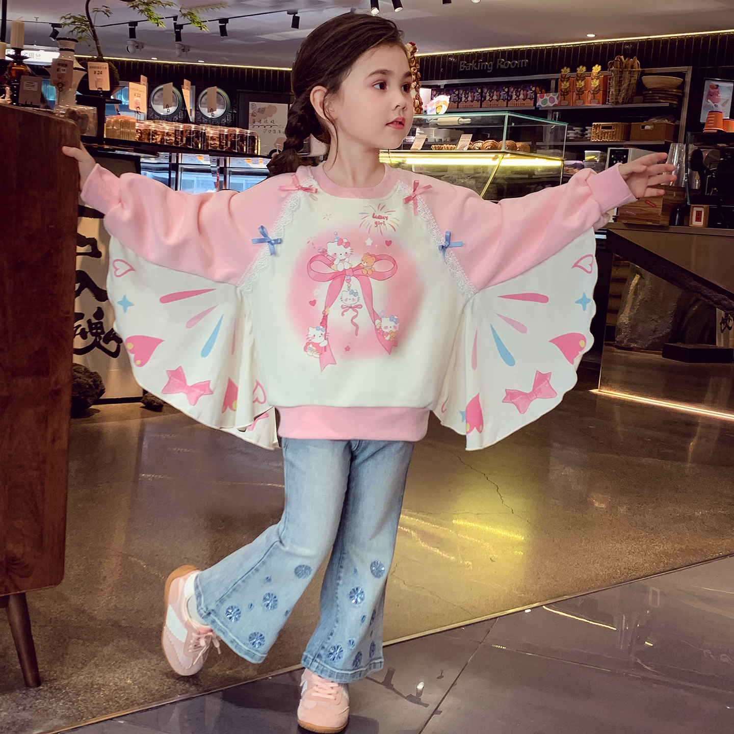 女童卫衣秋冬2025新款设计感女孩网红上衣洋气儿童卡通印花套头衫