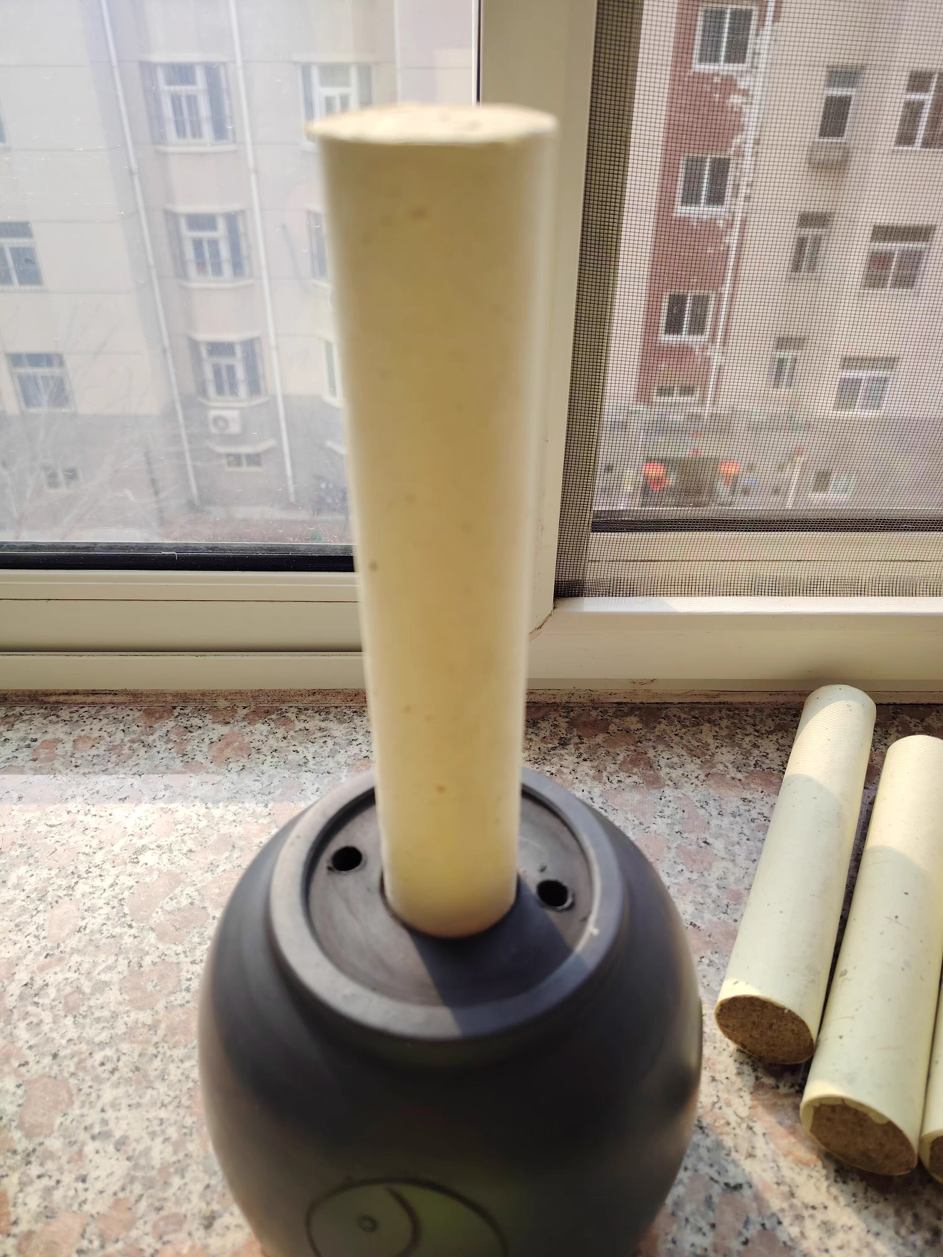 艾灸罐2025新款 陶瓷艾灸罐 温度随意调节 节省艾条 温和灸控烟