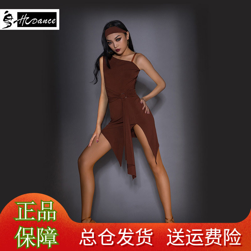 皇朝舞服设计感露肩带胸垫成人