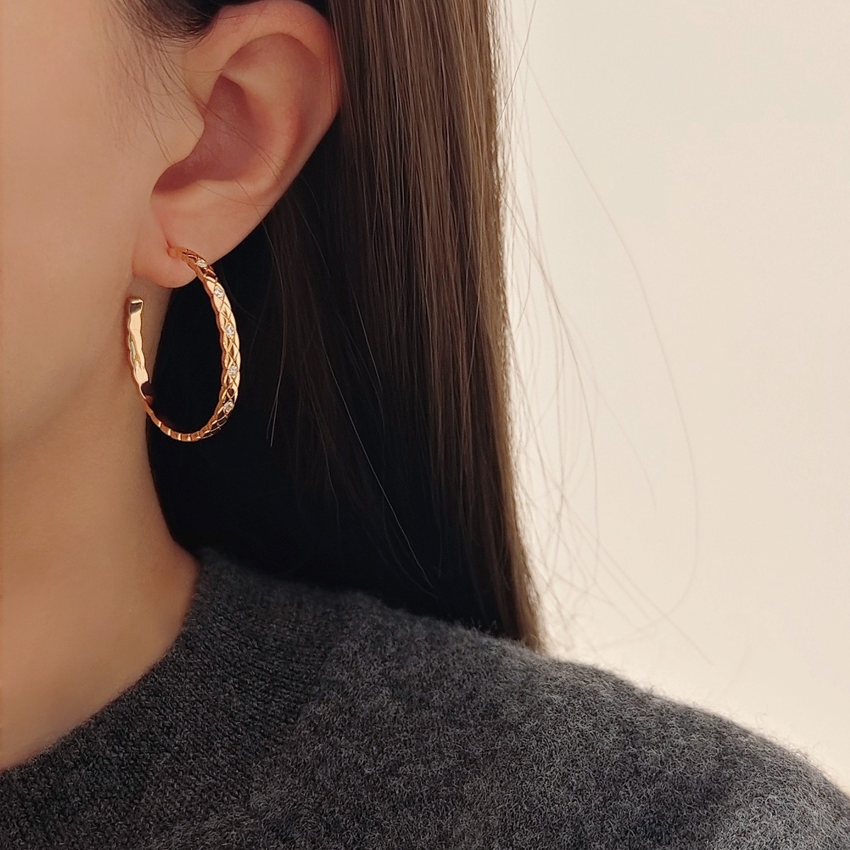 菱格大圈耳环925纯银圆圈间钻小香风窄版轻奢高级感复古耳饰欧美,饰品/流行首饰/时尚饰品新,银饰耳饰,淘宝优惠券,粉丝福利购,淘宝优惠卷