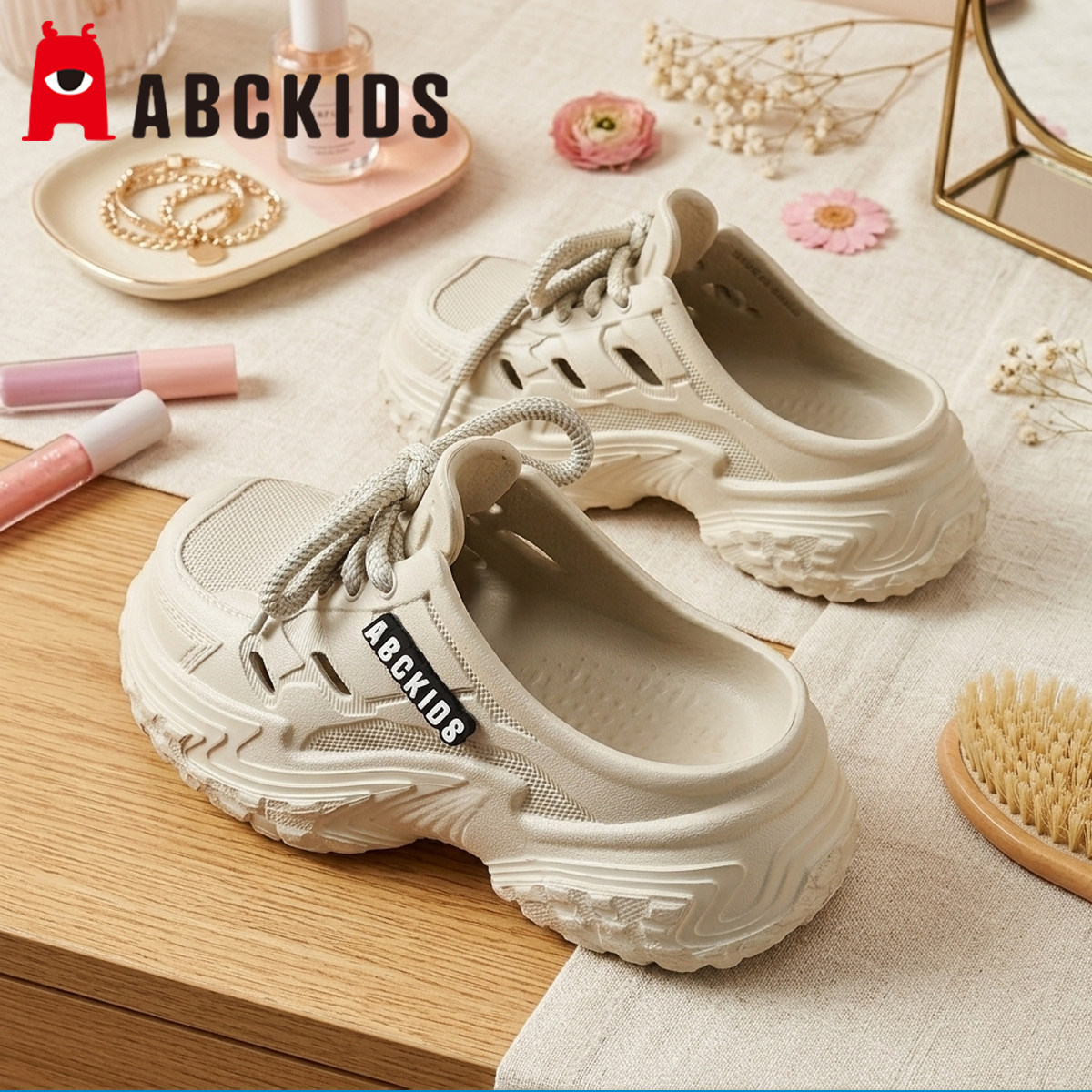 儿童洞洞鞋夏季新款户外女童拖鞋女款沙滩鞋女孩凉鞋男童凉拖大童