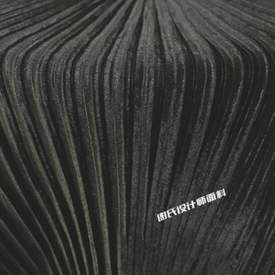 欧美风秋冬打皱纯黑色金丝绒毛风琴褶皱布料 光感柔软倒绒垂面料