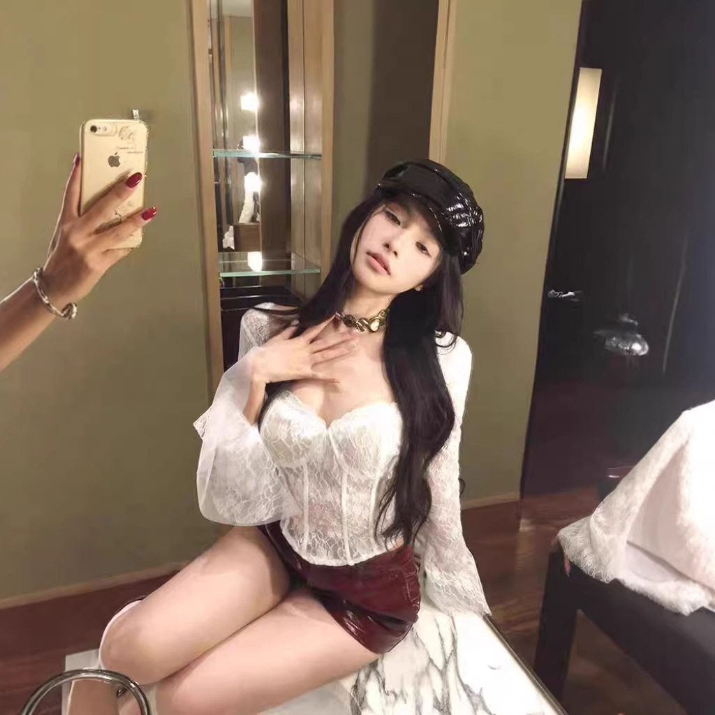 TZ7209纯欲辣妹一字肩上衣女秋冬喇叭袖名媛蕾丝打底蕾丝衫,女装/女士精品,蕾丝衫/雪纺衫,淘宝优惠券,粉丝福利购,淘宝优惠卷