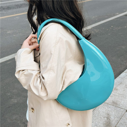 手挽果冻包简约亮面包