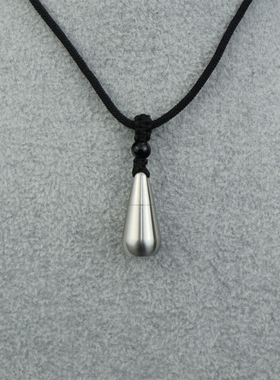 男女时尚可装朱砂护身符项链坠纯钛吊坠密封防水坠可装药随身携带