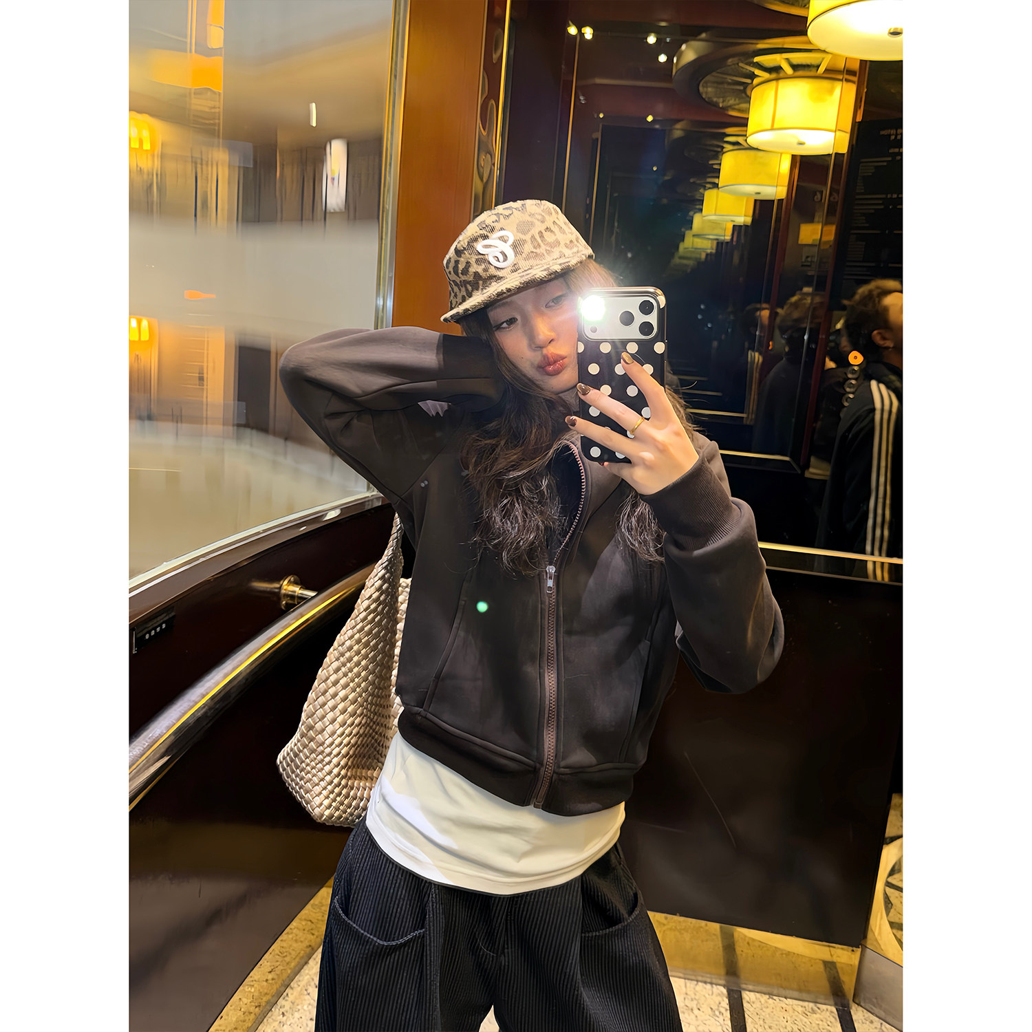 F383 美式复古基础款连帽加绒开衫短款卫衣女秋冬休闲百搭短外套