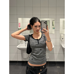 新款 F383 条纹印花T恤女夏季 复古辣妹风短款 收腰显瘦百搭上衣 美式