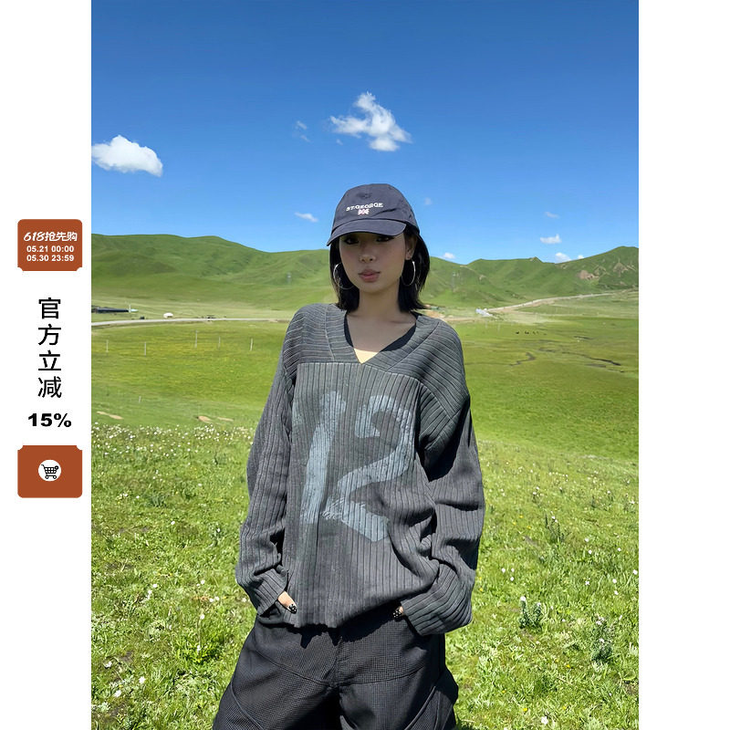 F383 美式复古数字印花V领针织衫男女秋季新款设计感宽松休闲毛衣