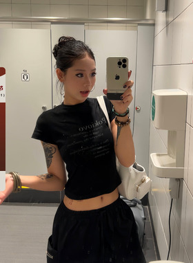 F383 2025夏季甜辣妹风烫钻修身短款T恤女美式正肩休闲短袖上衣潮