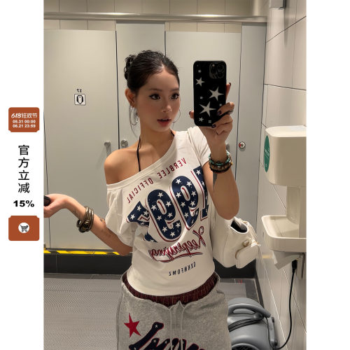 【F383】星星印花显瘦落肩短袖