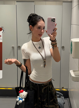 F383 美式十字收腰t恤女修身内搭打底衫复古辣妹正肩显瘦短袖上衣