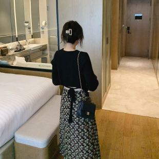 misslady韩国圆领套头长袖纯色复古法式背后系带设计款针织衫女