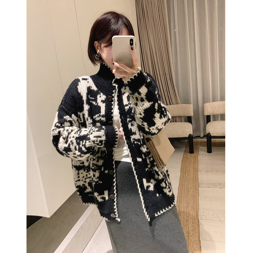 复古黑白像素翻领羊毛针织开衫