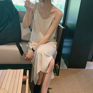 misslady韩国复古百搭通勤简约羊毛成分针织弹性吊带连衣裙中长款