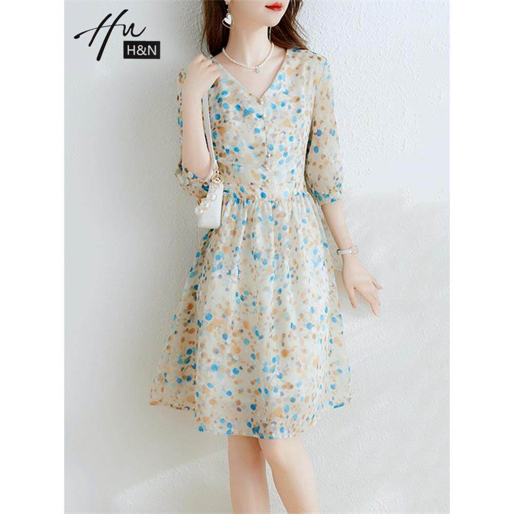 て波点连衣裙女夏季新款V领收腰显瘦高端气质五分袖法式a字碎花裙