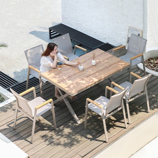 户外桌椅庭院花园阳台休闲桌椅组合露天别墅防水防晒室外塑木桌椅