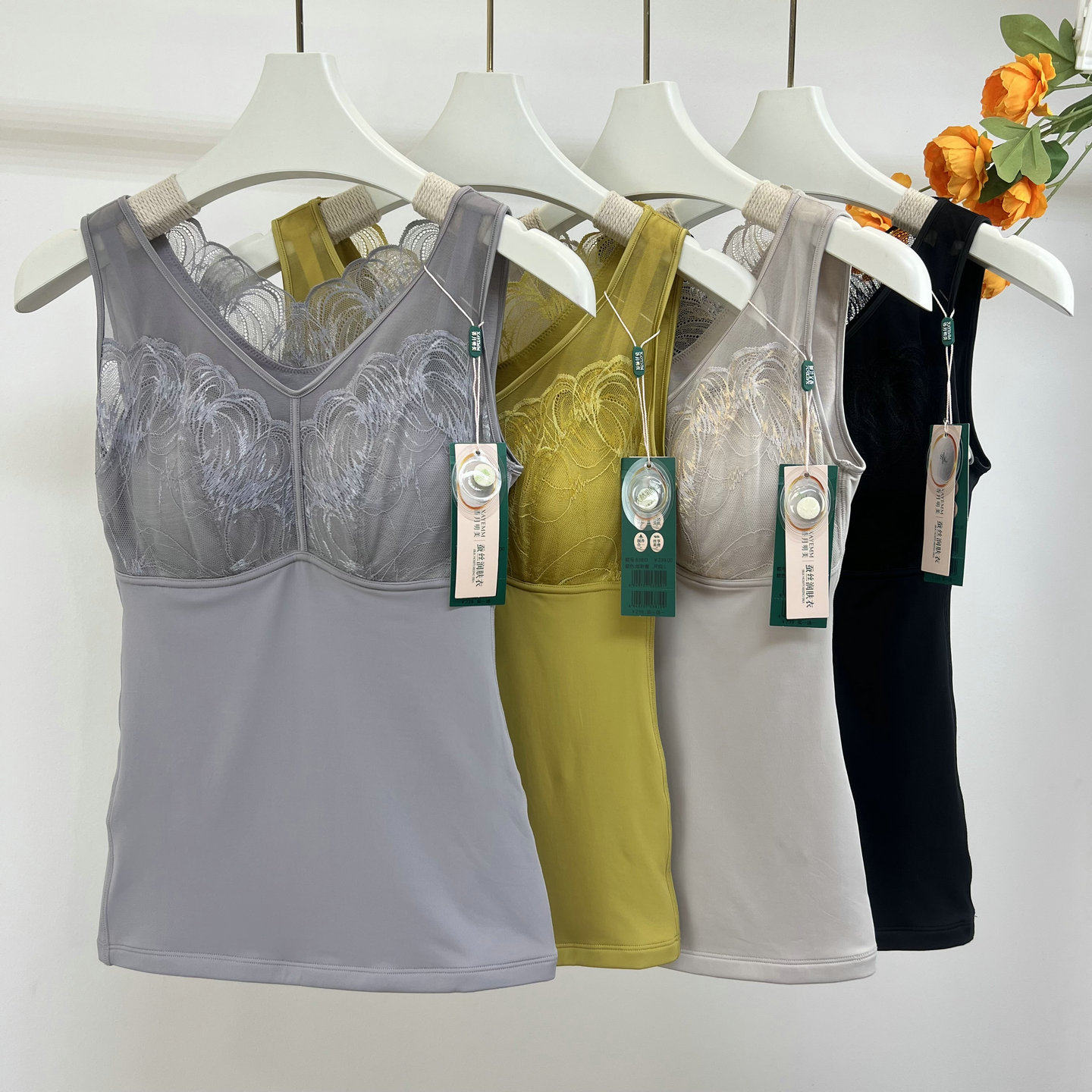 2025冬季桑蚕丝保暖背心双层加厚性感蕾丝拼接带杯垫女士打底内衣,女士内衣/男士内衣/家居服,保暖背心,淘宝优惠券,粉丝福利购,淘宝优惠卷