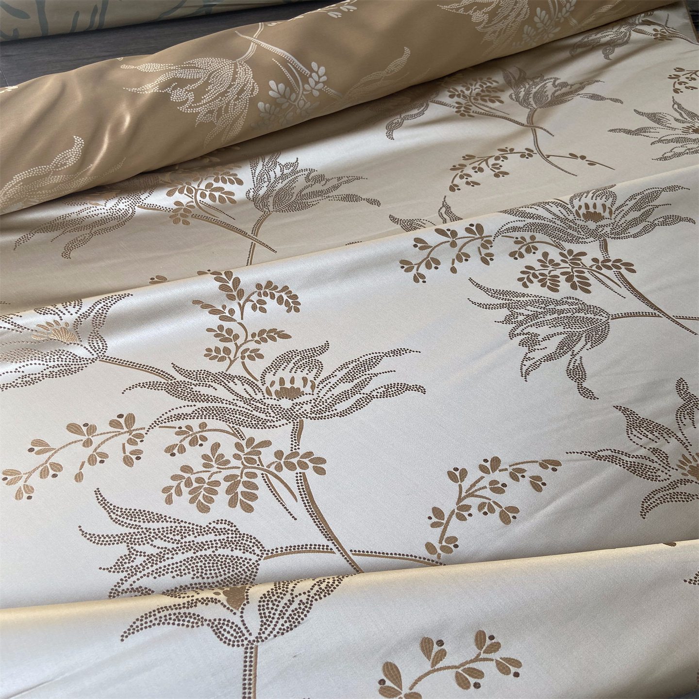 复古枝蔓米香槟色桑蚕丝真丝提花时装面料定制服饰手工包包布料
